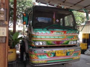 ฝากขาย 10 ล้อ 2 เพลาเดก้า 270 แรง ยูโร2 ปี49 ราคา 2250000 ต่อรองครับ