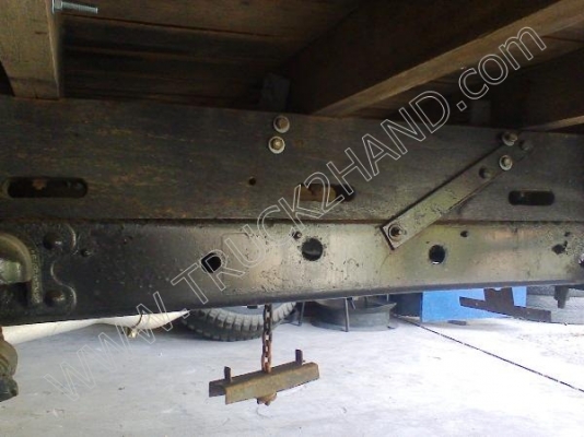 รถบรรทุก 6 ล้อ ยี่ห้อ HINO รุ่น FB113