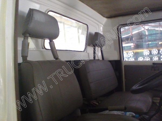 รถบรรทุก 6 ล้อ ยี่ห้อ HINO รุ่น FB113