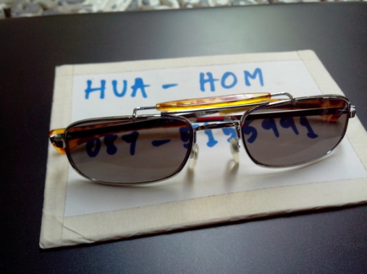 ขายแว่นกันแดด ขาลายกระ ราคามิตรภาพ