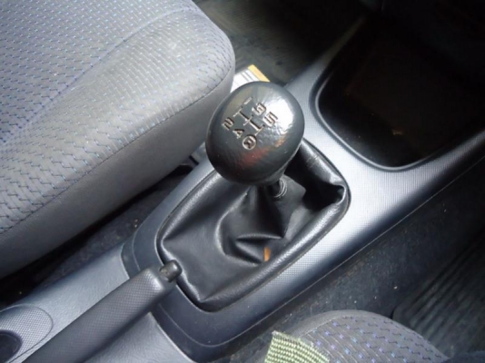 ขายTOYOTA AVANZA 1.3 E MT ปี2006