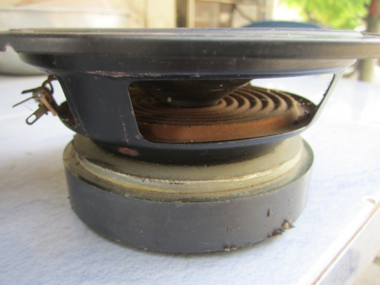 ขายลำโพงเสียงกลาง 6 นิ้ว  มือสอง