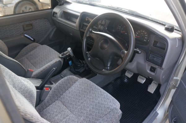 ISUZU DRAGON EYE 2000 ตัว TOP กระจกไฟฟ้า พวงมาลัยพาวเวอร์ ล้อ MAX แอร์เย็น เครื่องเดิม เกียร์ปกติ รถขับดีมาก สีสวย สภาพภายในสวยงาม รถพร้อมใช้งานทันที จัดไฟแนนได้เต็ม ฟรีดาวน์ ISUZU DRAGON EYE 2000 ตัว TOP กระจกไฟฟ้า พวงมาลัยพาวเวอร์ ล้อ MAX แอร์เย็น เครื่องเดิม เกียร์ปกติ รถขับดีมาก สีสวย สภาพภายในสวยงาม รถพร้อมใช้งานทันที จัดไฟแนนได้เต็ม ฟรีดาวน์