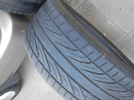 215/40R18 DUNLOP DIDEZZA DZ101  มี เส้นเดียว TEL.081-427-3941