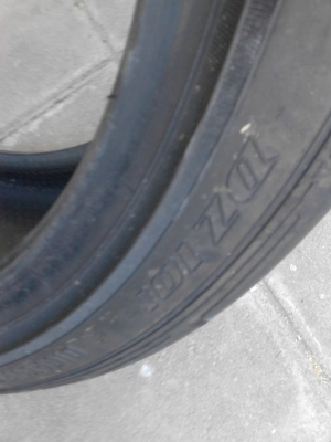 215/40R18 DUNLOP DIDEZZA DZ101  มี เส้นเดียว TEL.081-427-3941