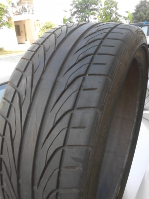 215/40R18 DUNLOP DIDEZZA DZ101  มี เส้นเดียว TEL.081-427-3941