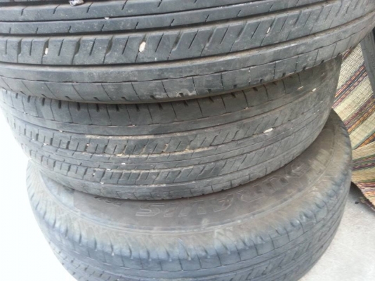 ยางBristone Duraace 215/70/15 วิ่งมา6500กิโลเมตร ปี 13
