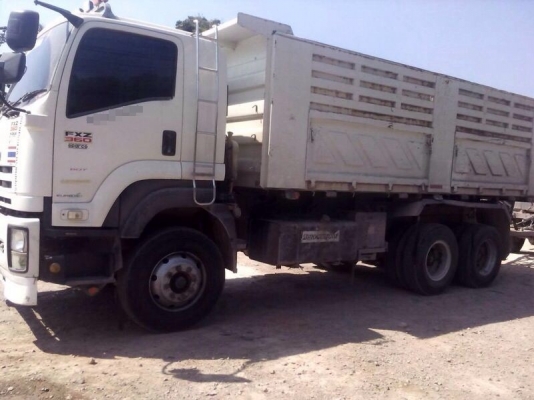 รถอีซูซุ 10 ล้อดั้ม 360 แรงม้า. ปี 54  ( เฉพาะแม่ )  สนใจติดต่อ 081 - 6079515