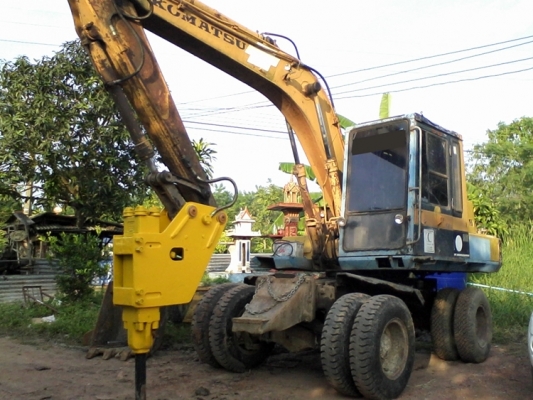 รถขุดล้อยาง KOMATSU PW100-3