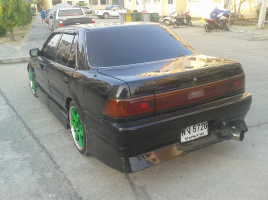 ขายหนน้ายิ้มแต่งซิ่งติดแก็สแม็ก18ดิสสกายR32โช็คซิ่งชุดแต่งURASภาในตัวนอกพร้อมใช้