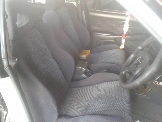 ขายหนน้ายิ้มแต่งซิ่งติดแก็สแม็ก18ดิสสกายR32โช็คซิ่งชุดแต่งURASภาในตัวนอกพร้อมใช้