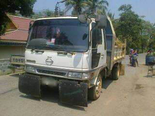 ขายรถบรรทุกหกล้อดัมพ์ HINO FD 1 J เครื่อง JO8C 220 แรง ยาง 8.25 กระบะดัมพ์ดิน