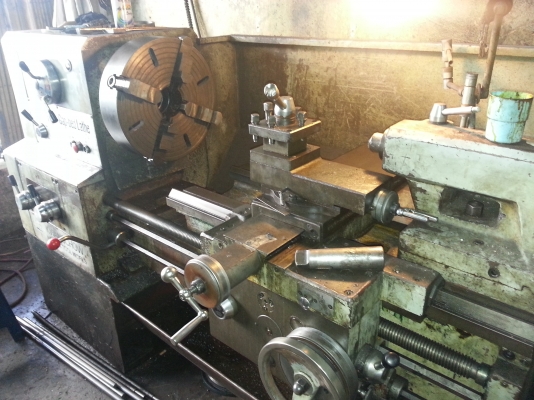 เครื่องกลึง 6 ฟุต รู 3 นิ้ว