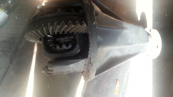 ขายเฟืองท้ายรถตู้