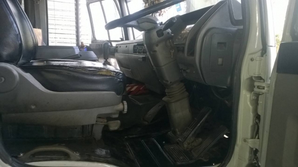 10ล้อบรรทุกน้ำมัน HINO FL3HNLA โหลดล่างแล้ว 5ช่อง 15000ล. 10ล้อบรรทุกน้ำมัน HINO FL3HNLA โหลดล่างแล้ว 5ช่อง 15000ล.