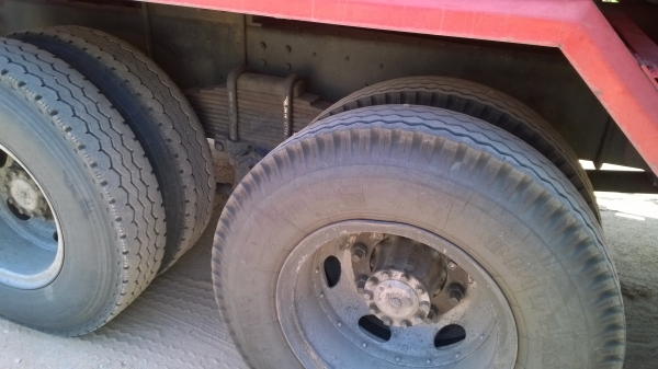 10ล้อบรรทุกน้ำมัน HINO FL3HNLA โหลดล่างแล้ว 5ช่อง 15000ล. 10ล้อบรรทุกน้ำมัน HINO FL3HNLA โหลดล่างแล้ว 5ช่อง 15000ล.