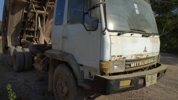 10ล้อดั้มFN527M-TD4746 ห้างแท้ เดิมๆสีเดิม เครื่องเดิม คัสซีสวย เล่มพร้อม... 10ล้อดั้มFN527M-TD4746 ห้างแท้ เดิมๆสีเดิม เครื่องเดิม คัสซีสวย เล่มพร้อม...