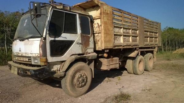 10ล้อดั้มFN527M-TD4746 ห้างแท้ เดิมๆสีเดิม เครื่องเดิม คัสซีสวย เล่มพร้อม...