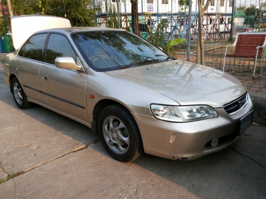 ็็HONDA ACCORD vti 2.3 auto แก๊ส lpg หัวฉีด ปี 2000