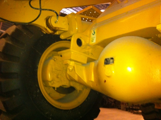 ขายรถตักล้อยาง ยี้ห้อ LIUGONG รุ่น.CLG-842 ใช้น้อย 75.5 ช.ม เท่านั้น รถยอดฮิตนำเข้าจากประเทศจิน เอกสารใบอิมวอย