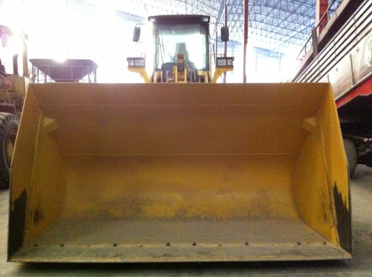 ขายรถตักล้อยาง ยี้ห้อ LIUGONG รุ่น.CLG-842 ใช้น้อย 75.5 ช.ม เท่านั้น รถยอดฮิตนำเข้าจากประเทศจิน เอกสารใบอิมวอย