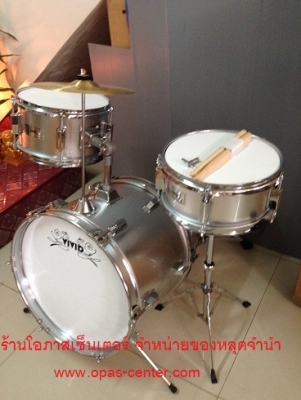 **ลดล้างสต็อก**กลองชุด 3 ใบ ตัวเล็ก ViVid สีเงิน ของใหม่ ครบชุด พร้อมเก้าอี้นั่ง ไม้ เล่นได้เลย