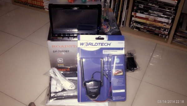 dvd 2din roadstar ฟั่งชั่นครบ พร้อมเสาดูทีวีของใหม่ครับประกัน1ปี