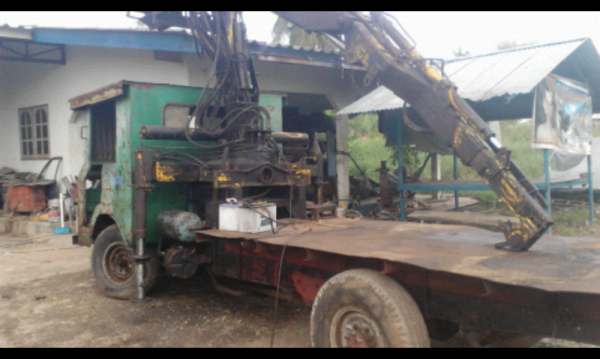 ขาย รถอีแต๋น เครน ราคาถูก 155000