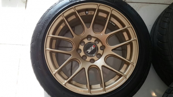 แม็กขอบ 15  4รู100 114  พร้อมยาง 195 50 15 ปี 13  1ชุด