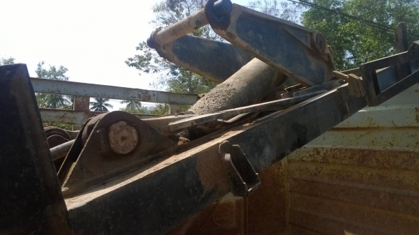 ขายดั้มสามมิตรยาว6ม.ครบชุด(ยกเว้นเกียร์ฝาก) ยกลงจากISUZUนางฟ้า