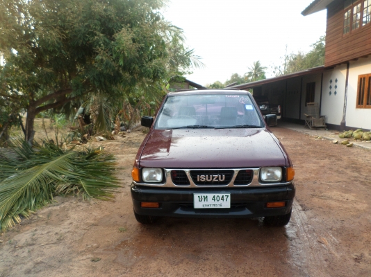 ขายกระบะอีซูซุตอนเดียว ISUZU TFR มังกรทอง ปี38/1995..รถบ้านเดิมๆเก็บสีมาใหม่...เครื่องดีแน่นๆแรงดีไม่ไอไม่จามประหยัดน้ำมันสุดๆช่วงล่างดีครัชชีสวยไม่มีผุ .... เอกสารพร้อมโอน+ภาษีเต็มขาดสิงหาคม57+สีแดงมะเมี๋ยว+แอร์เย็น+ชีดี+ยางดี4เส้น+ รถสภาพพร้อมใช้งานครับ