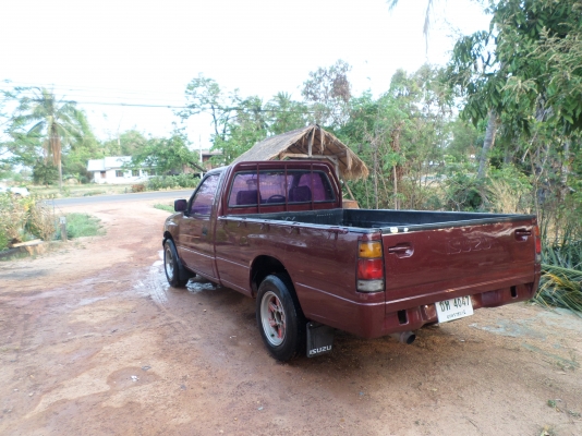 ขายกระบะอีซูซุตอนเดียว ISUZU TFR มังกรทอง ปี38/1995..รถบ้านเดิมๆเก็บสีมาใหม่...เครื่องดีแน่นๆแรงดีไม่ไอไม่จามประหยัดน้ำมันสุดๆช่วงล่างดีครัชชีสวยไม่มีผุ .... เอกสารพร้อมโอน+ภาษีเต็มขาดสิงหาคม57+สีแดงมะเมี๋ยว+แอร์เย็น+ชีดี+ยางดี4เส้น+ รถสภาพพร้อมใช้งานครับ