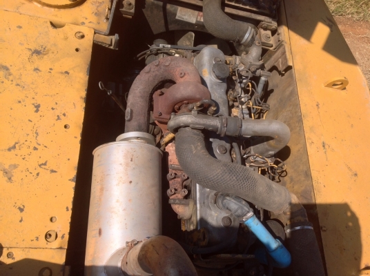 รถขุด KOMATSU PC200-3 รถเก่าญี่ปุ่น รถสวยเนี๊ยบ ชอบราคาเท่าไรต่อรองกันได้ครับ.