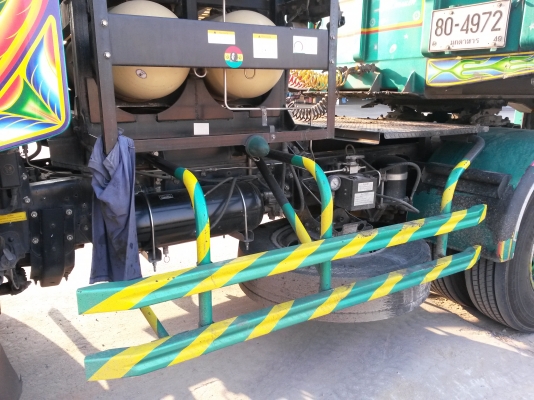 ขายรถบรรทุกสิบล้อหัวลาก HINO NGV 260 แรงม้า