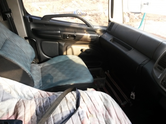 ขายรถบรรทุกสิบล้อหัวลาก HINO NGV 260 แรงม้า