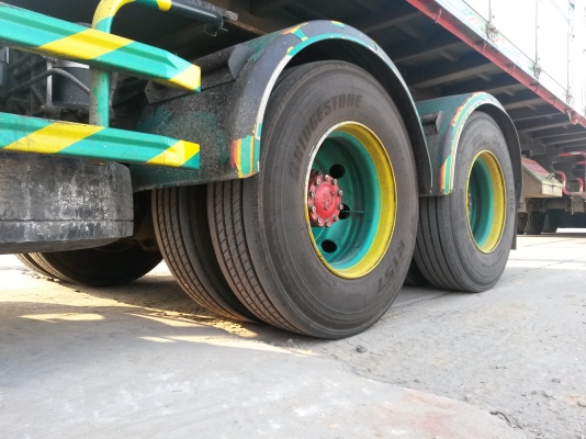 ขายรถบรรทุกสิบล้อหัวลาก HINO NGV 260 แรงม้า