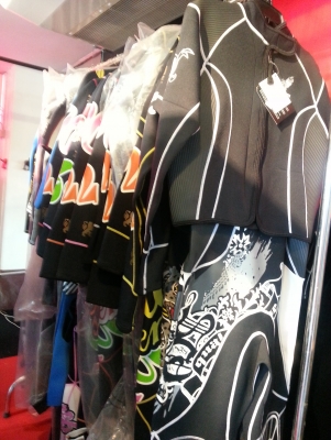 !!ลดราคาโปรโมชั่น เว็บสูท Quakysense ล้างสต็อคราคาถูกม๊ากมาก!!