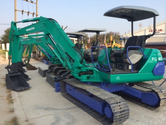 รถขุด KOMATSU PC40R รุ่น7 มือสอง นำเข้าจากญี่ปุ่น สภาพสวย ทำสีแล้ว พร้อมใช้งาน