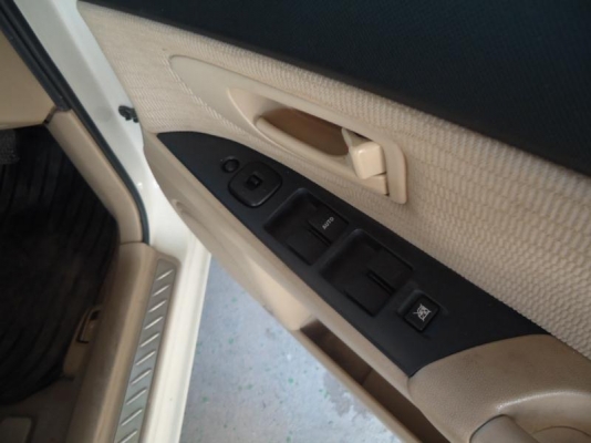 MAZDA 3 1.6 AT ปี 2010 สีขาว