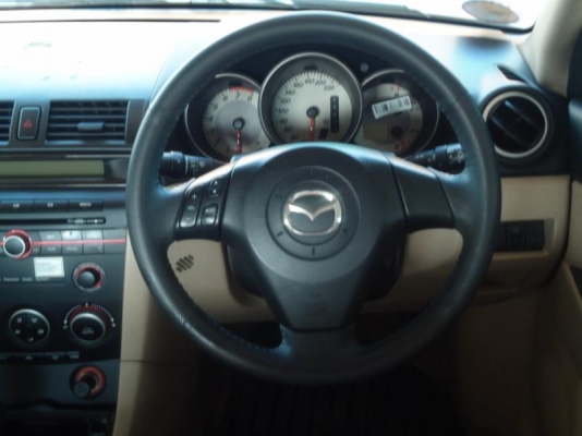 MAZDA 3 1.6 AT ปี 2010 สีขาว