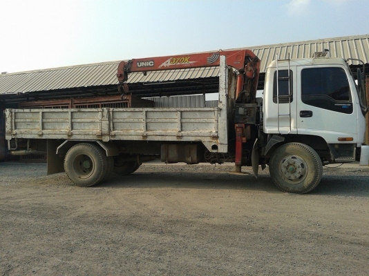 ขายรถบรรทุกหกล้อ ISUZU ติดเครน UNIC 3.6 TON 3 ปลอก เครื่อง 160 แรงม้า ยาง 900 กระบะยาว 6.00 m.( รถยังใช้งานอยู่ เจ้าของขายเอง )