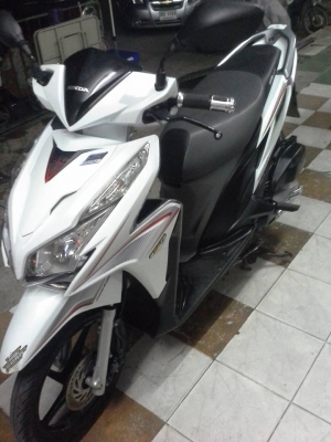 สวยมากๆ รุ่นใหม่ล่าสุด Honda Click125i รุ่น ldling Stop ตัว Topสุด (ล้อแม็กซ์แท้)ปี 2556