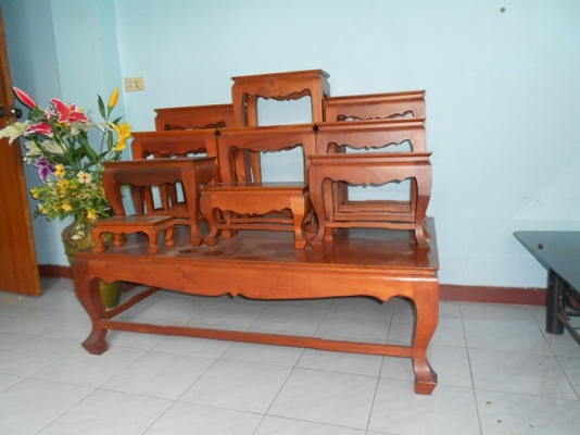 ขายโต๊ะหมู่ เตียง และ ชั้นวาง