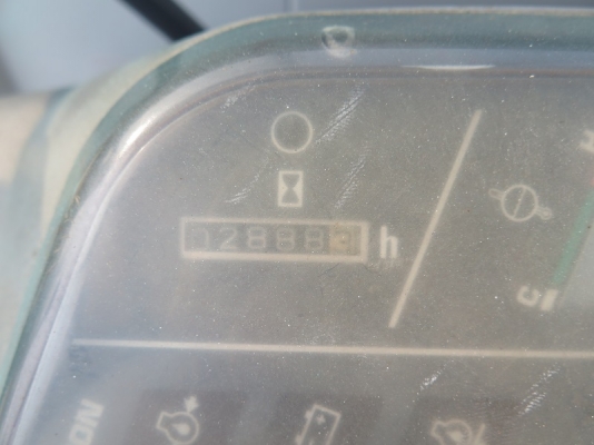 รถขุด แบคโฮล KOMATSU PC20-7 มีหัวเก๋ง นำเข้า มือสองจากญี่ปุ่นแท้ๆ