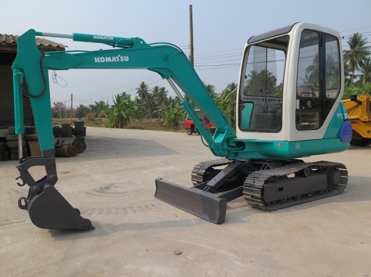 รถขุด แบคโฮล KOMATSU PC20-7 มีหัวเก๋ง นำเข้า มือสองจากญี่ปุ่นแท้ๆ