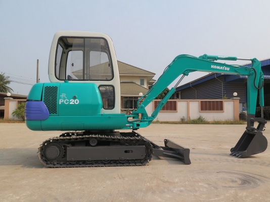 รถขุด แบคโฮล KOMATSU PC20-7 มีหัวเก๋ง นำเข้า มือสองจากญี่ปุ่นแท้ๆ