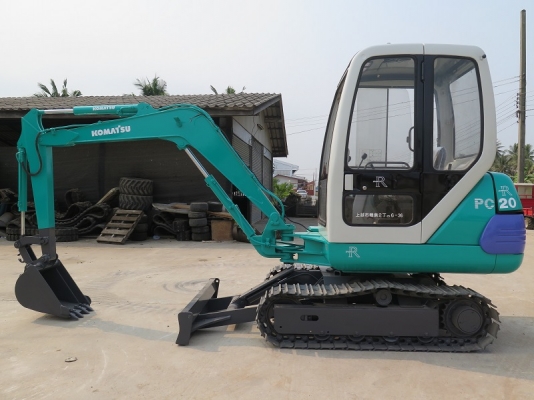 รถขุด แบคโฮล KOMATSU PC20-7 มีหัวเก๋ง นำเข้า มือสองจากญี่ปุ่นแท้ๆ