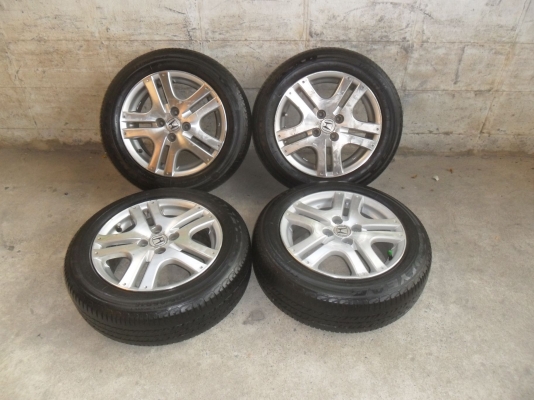 ล้อแม็ก 15นิ้ว4รู/100 แจส พร้อมยาง175/65R15ปี10 สวยๆ 4 ล้อ ราคา 4300 บาท