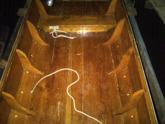 เรือพร้อมเครื่อง