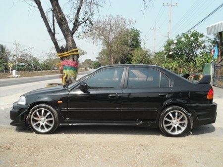 ขายด่วน รถแต่งสวย HONDA, CIVIC 1.6 VTi-E ปี 1998 เกียร์ออโต้ เครี่องเสียงพร้อม แม็คสวย